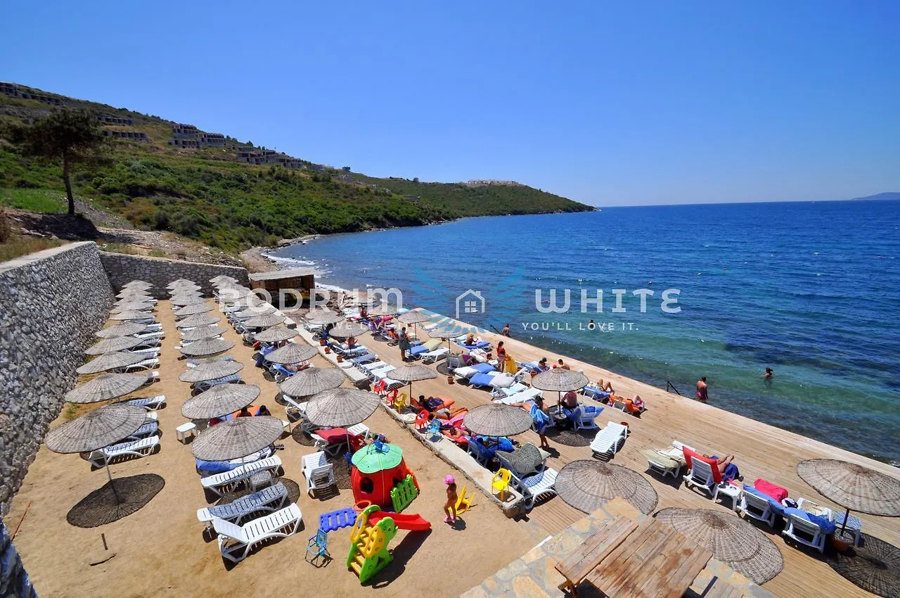 Tatil Evi Bodrum FCC 2 Bedroom Lakeview Garden Holiday Apartment A70