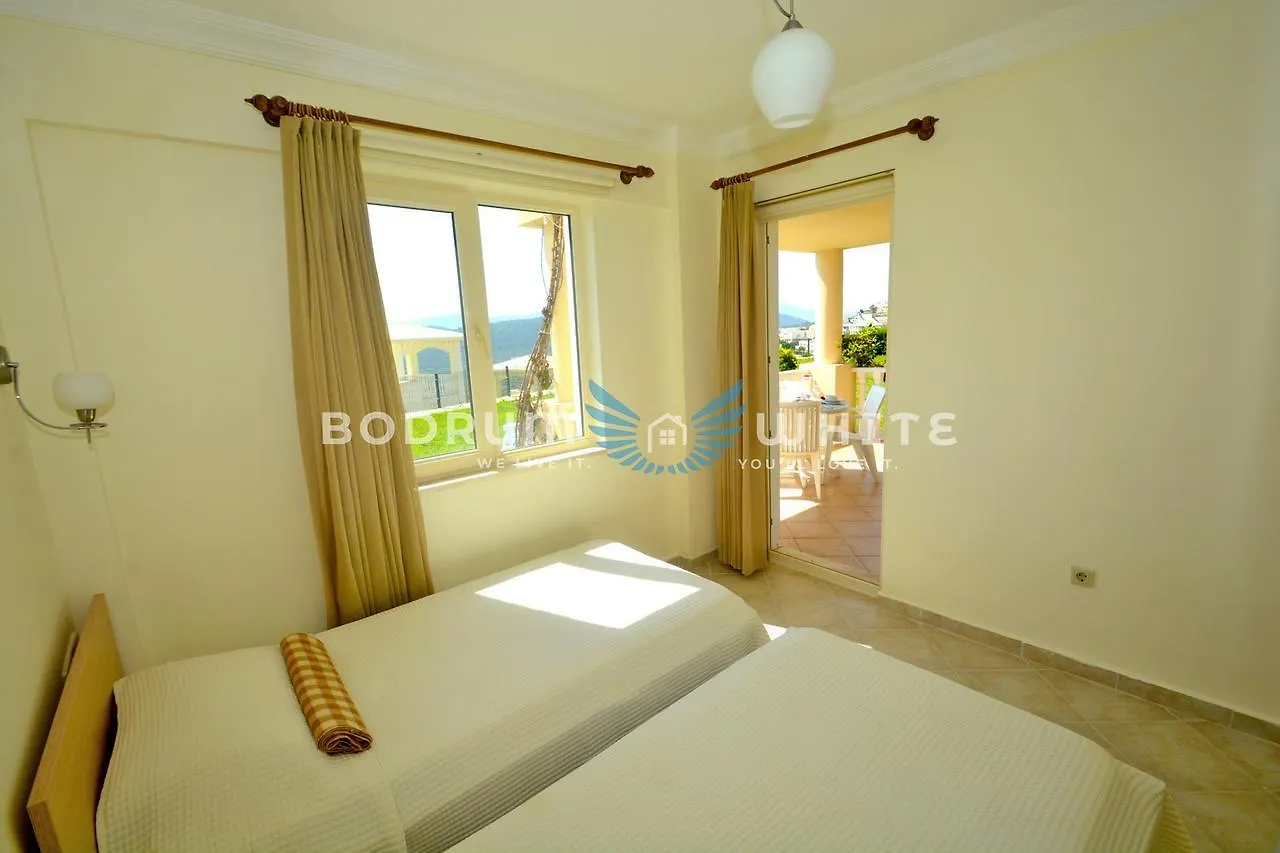 Bodrum FCC 2 Bedroom Lakeview Garden Holiday Apartment A70