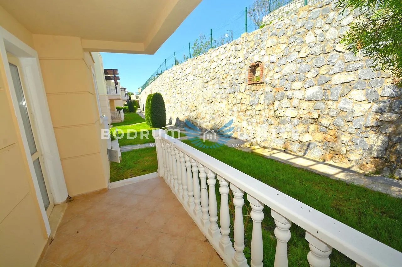 Tatil Evi Bodrum FCC 2 Bedroom Lakeview Garden Holiday Apartment A70